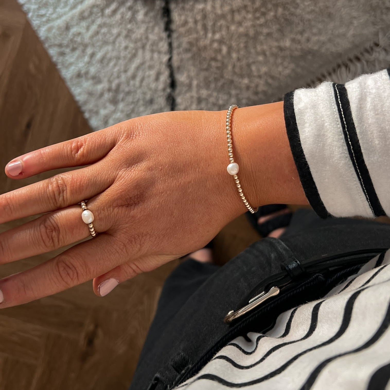 Bracelet on sale gold rose